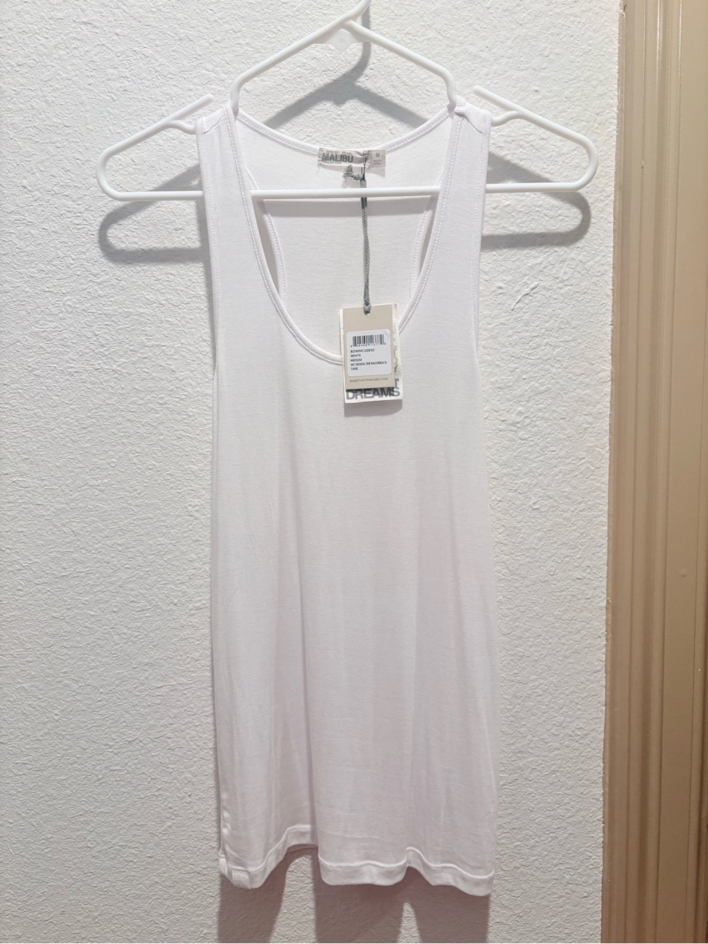 NWT Barefoot Dreams White Scoop Neck Tank